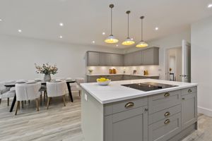 Kitchen Dining - click for photo gallery